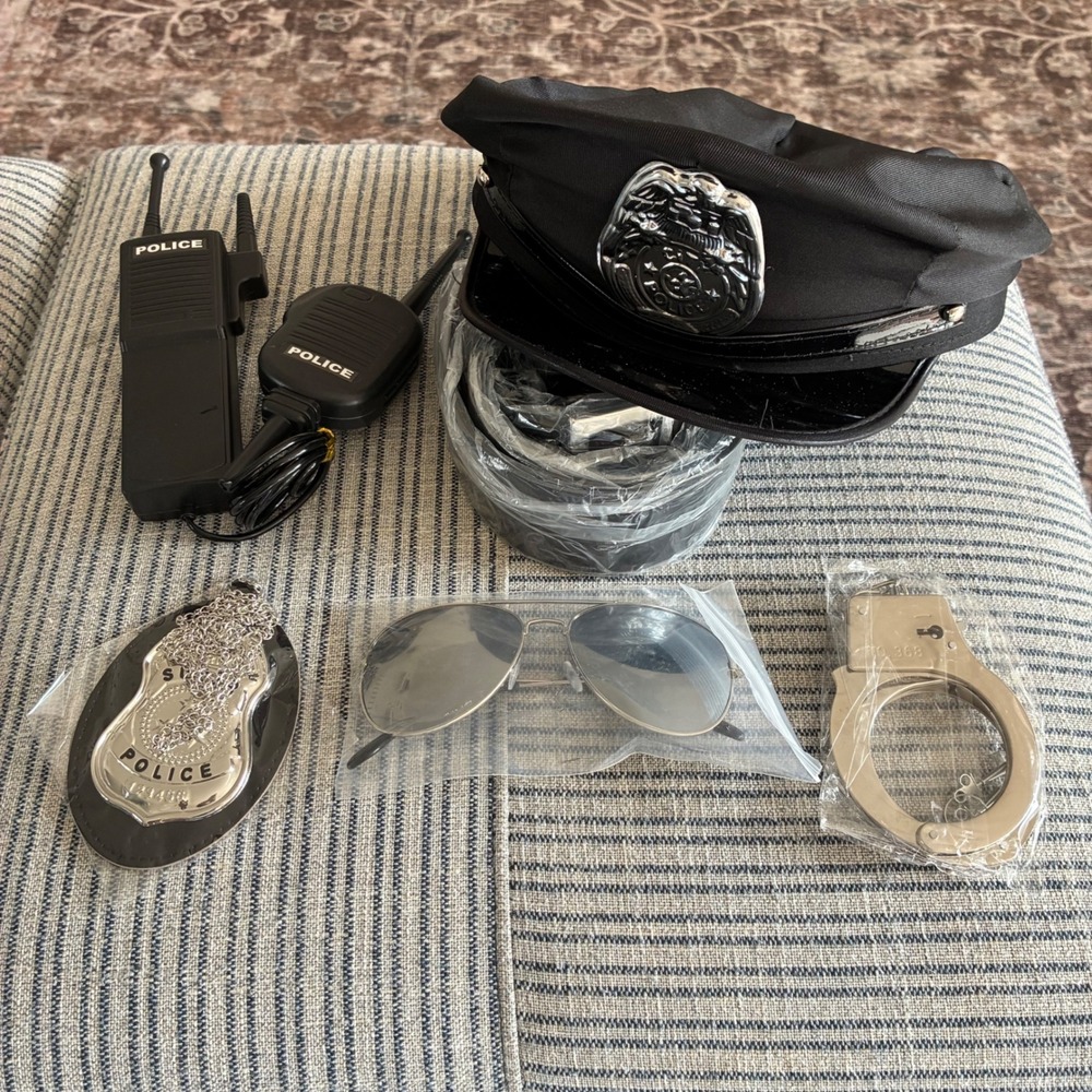 Police Officer Costume Accessory Set Hat Badge Sunglasses Handcuffs Belt Cosplay